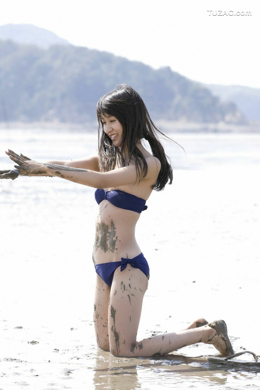 YS Web_入矢麻衣《一瞬で恋に落ちた!!》写真集 Vol.386[100P]