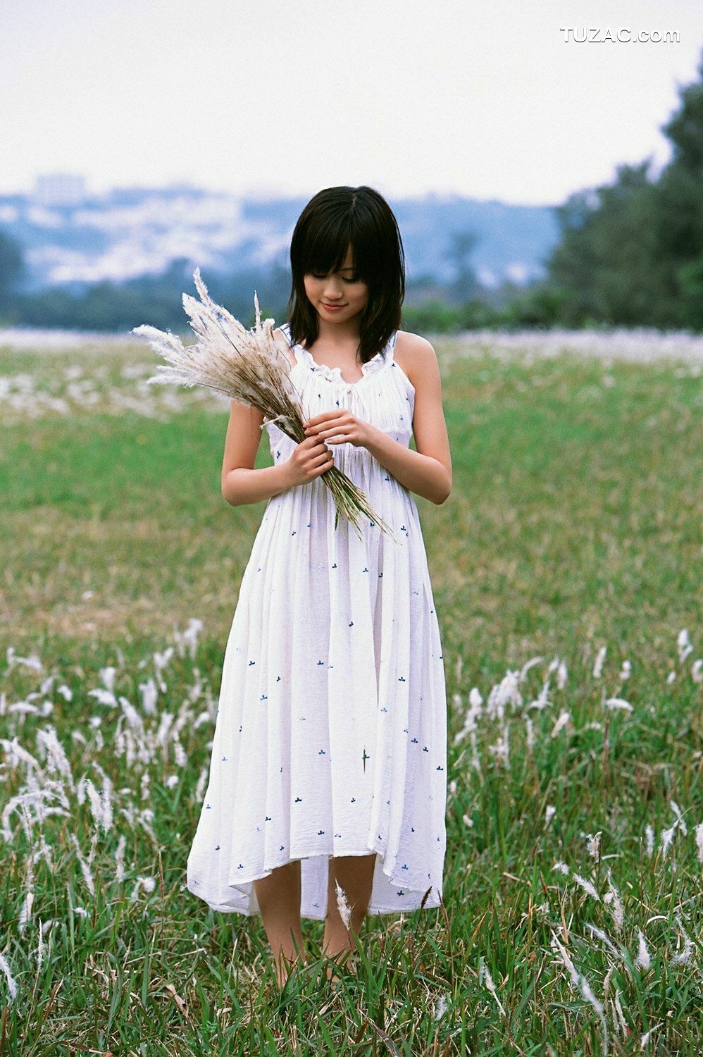 YS Web_前田敦子《AKBのネ申、あっちゃん》写真集 Vol.277[69P]