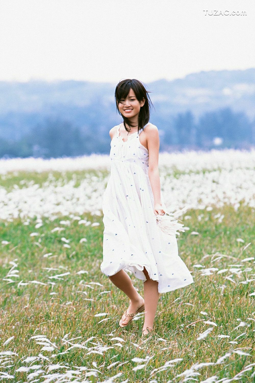 YS Web_前田敦子《AKBのネ申、あっちゃん》写真集 Vol.277[69P]