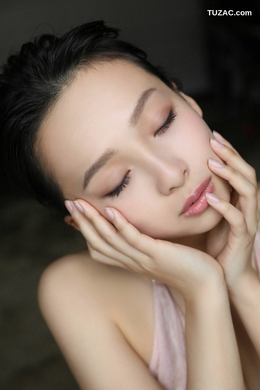 YS Web_华村飞鸟/華村あすか《柔肌ハイスペック》 Vol.800 写真集[100P]