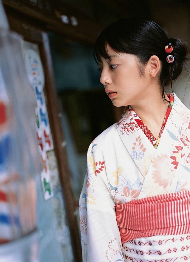 YS Web_夏帆Kaho《中学生最后の夏休み、思い出いっぱ？？!!》写真集 Vol.176[24P]