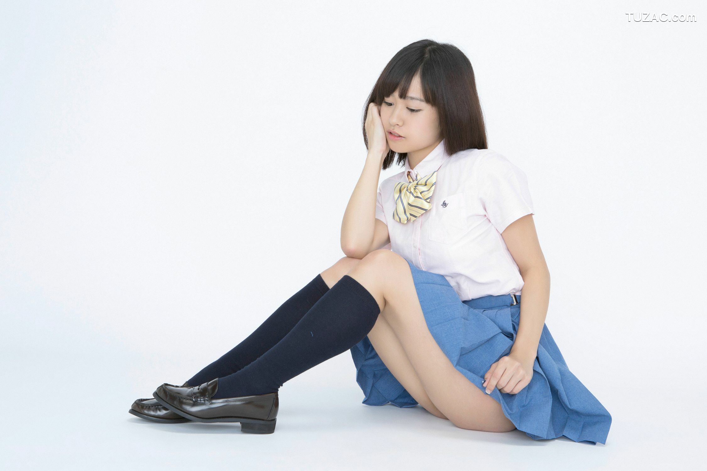 YS Web_夏江美優《パッチリおめめのGショック入学!!》写真集 Vol.677[49P]