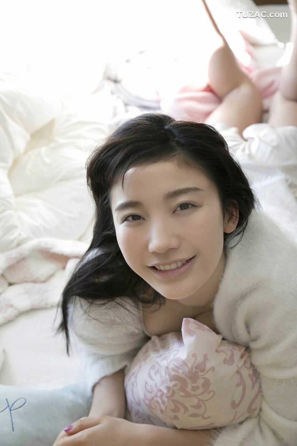 YS Web_小倉優香《女神降臨》 Vol.811 写真集[100P]