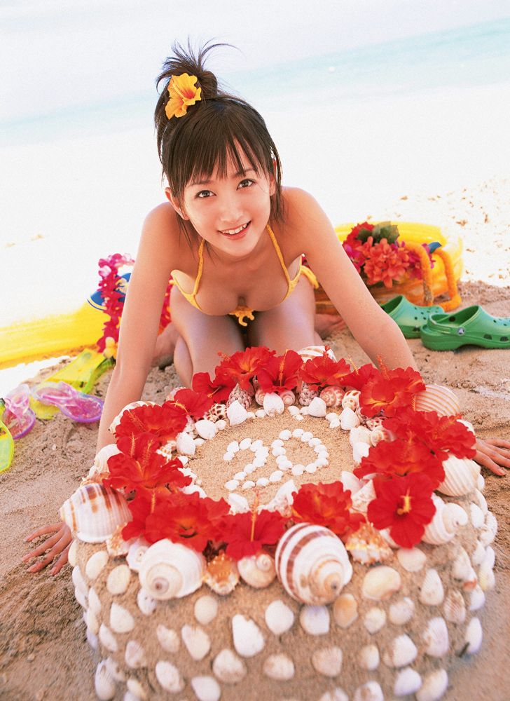 YS Web_小松彩夏《おめでとう、アヤカ!もう、すっかりトナだね》写真集 Vol.175[39P]