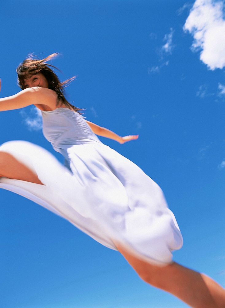 YS Web_小松彩夏《おソトで大冒険》写真集 Vol.146[81P]