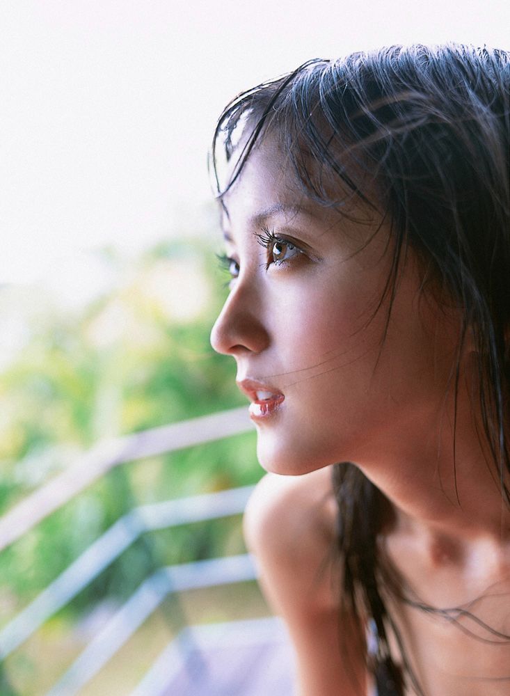 YS Web_小松彩夏《おソトで大冒険》写真集 Vol.146[81P]