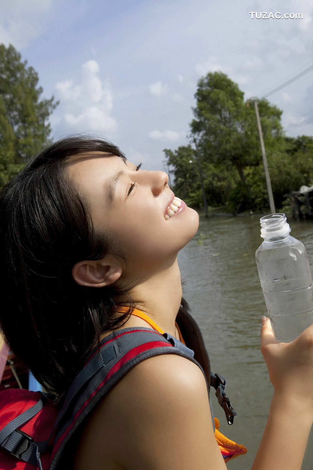 YS Web_小池里奈《冒険したいお年頃》写真集 Vol.377[100P]