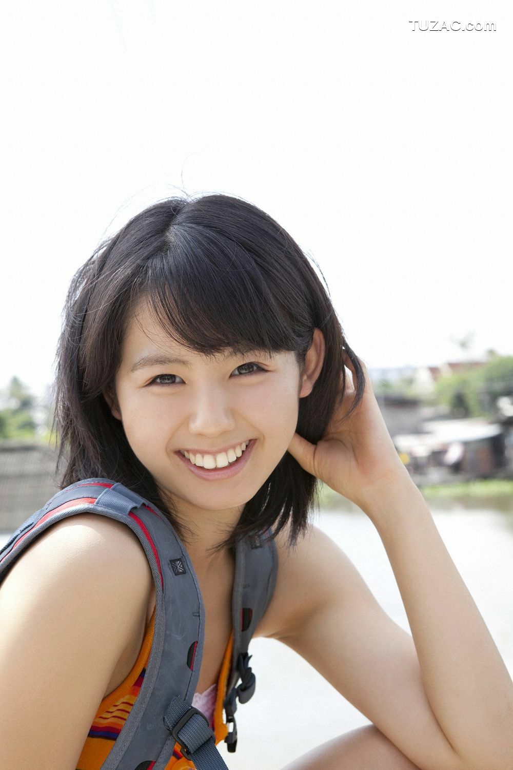 YS Web_小池里奈《冒険したいお年頃》写真集 Vol.377[100P]