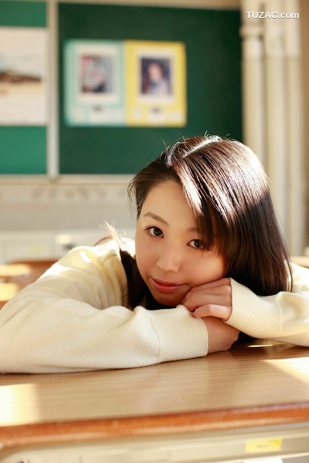 YS Web_小池里奈《卒業～お藏だし秘藏カシト～》写真集 Vol.500[94P]