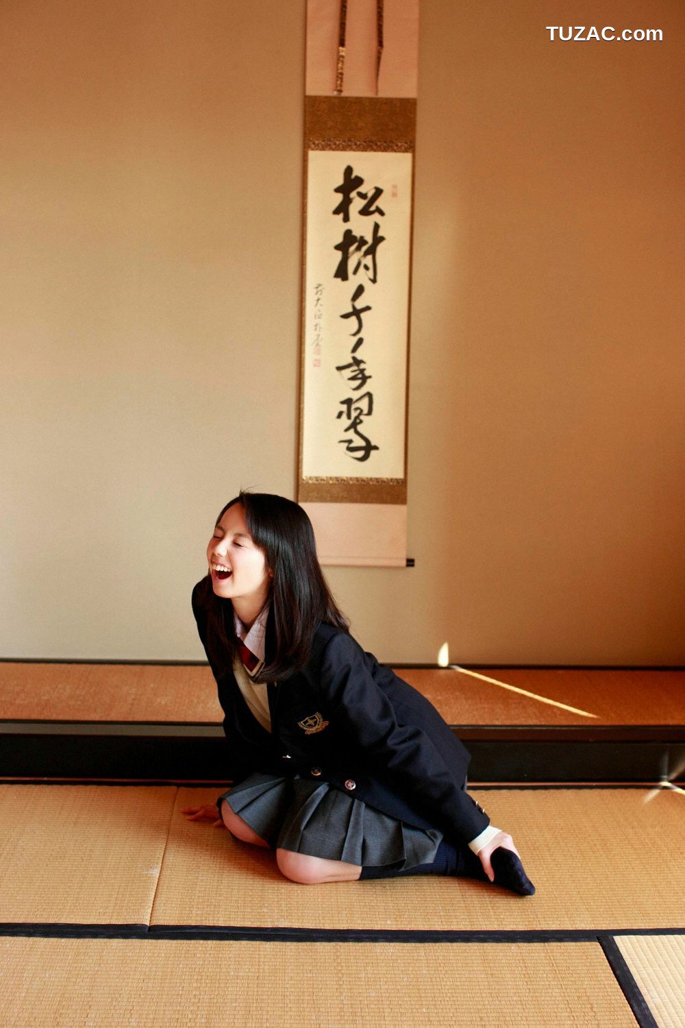 YS Web_小池里奈《卒業～お藏だし秘藏カシト～》写真集 Vol.500[94P]