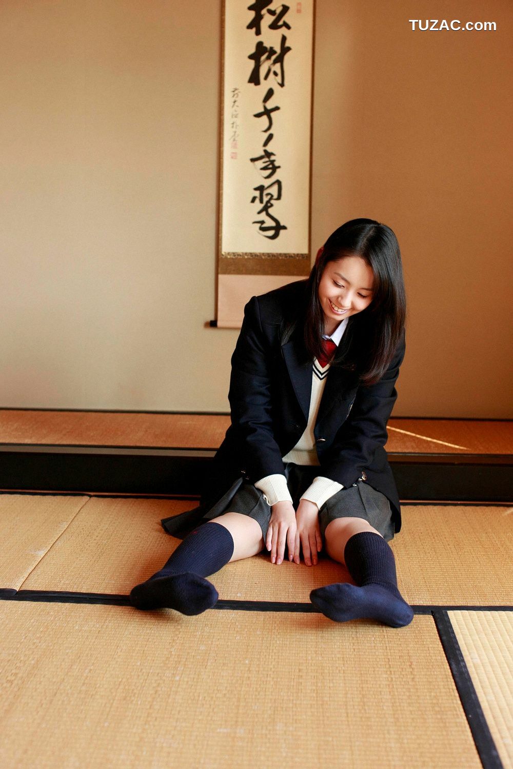 YS Web_小池里奈《卒業～お藏だし秘藏カシト～》写真集 Vol.500[94P]