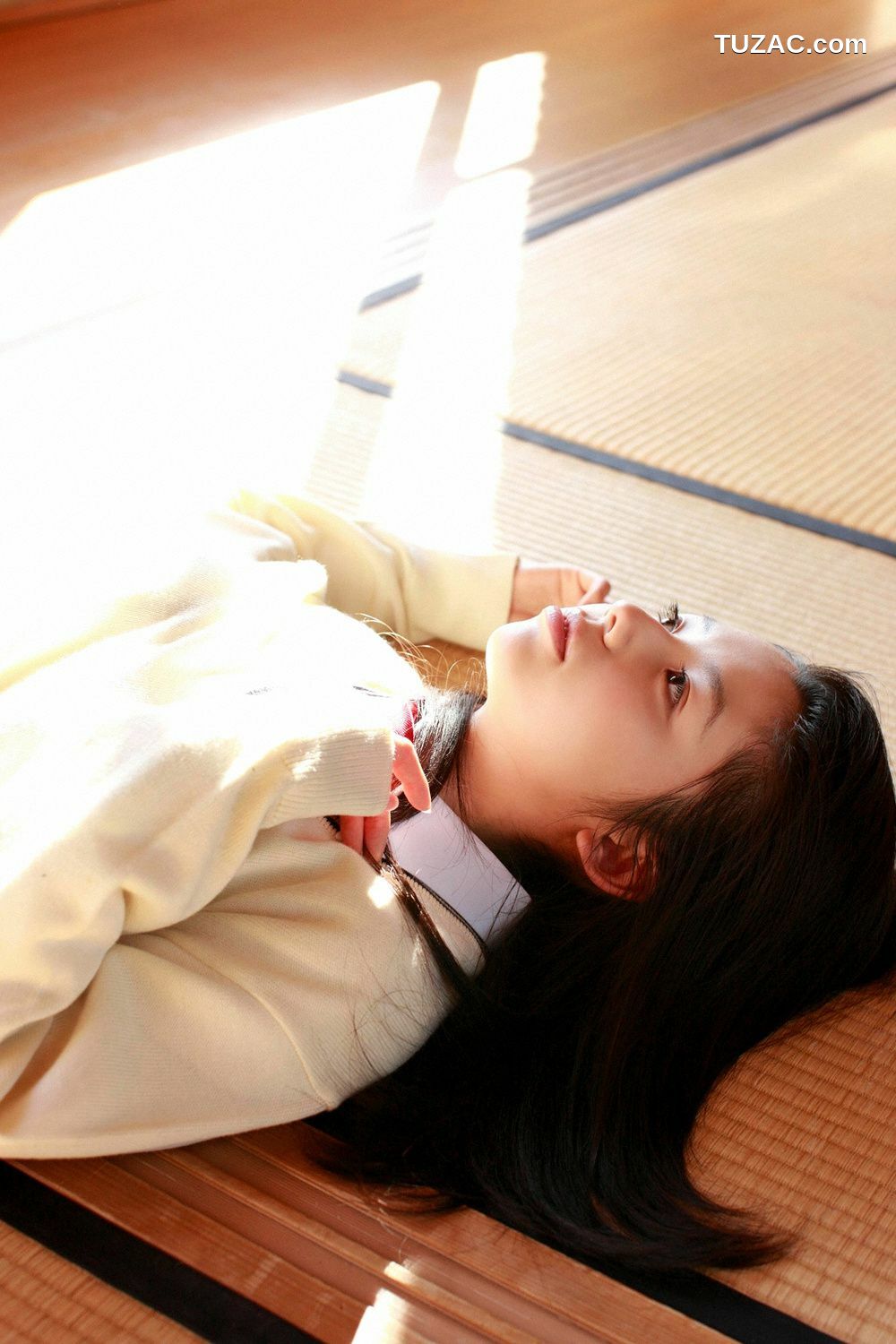 YS Web_小池里奈《卒業～お藏だし秘藏カシト～》写真集 Vol.500[94P]