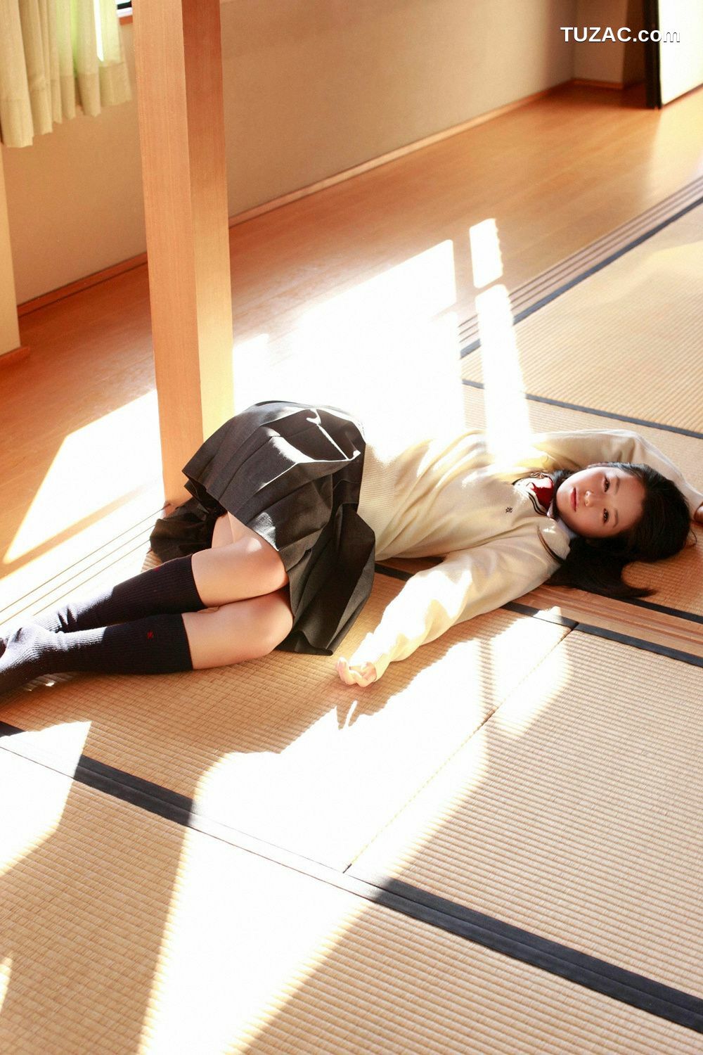 YS Web_小池里奈《卒業～お藏だし秘藏カシト～》写真集 Vol.500[94P]