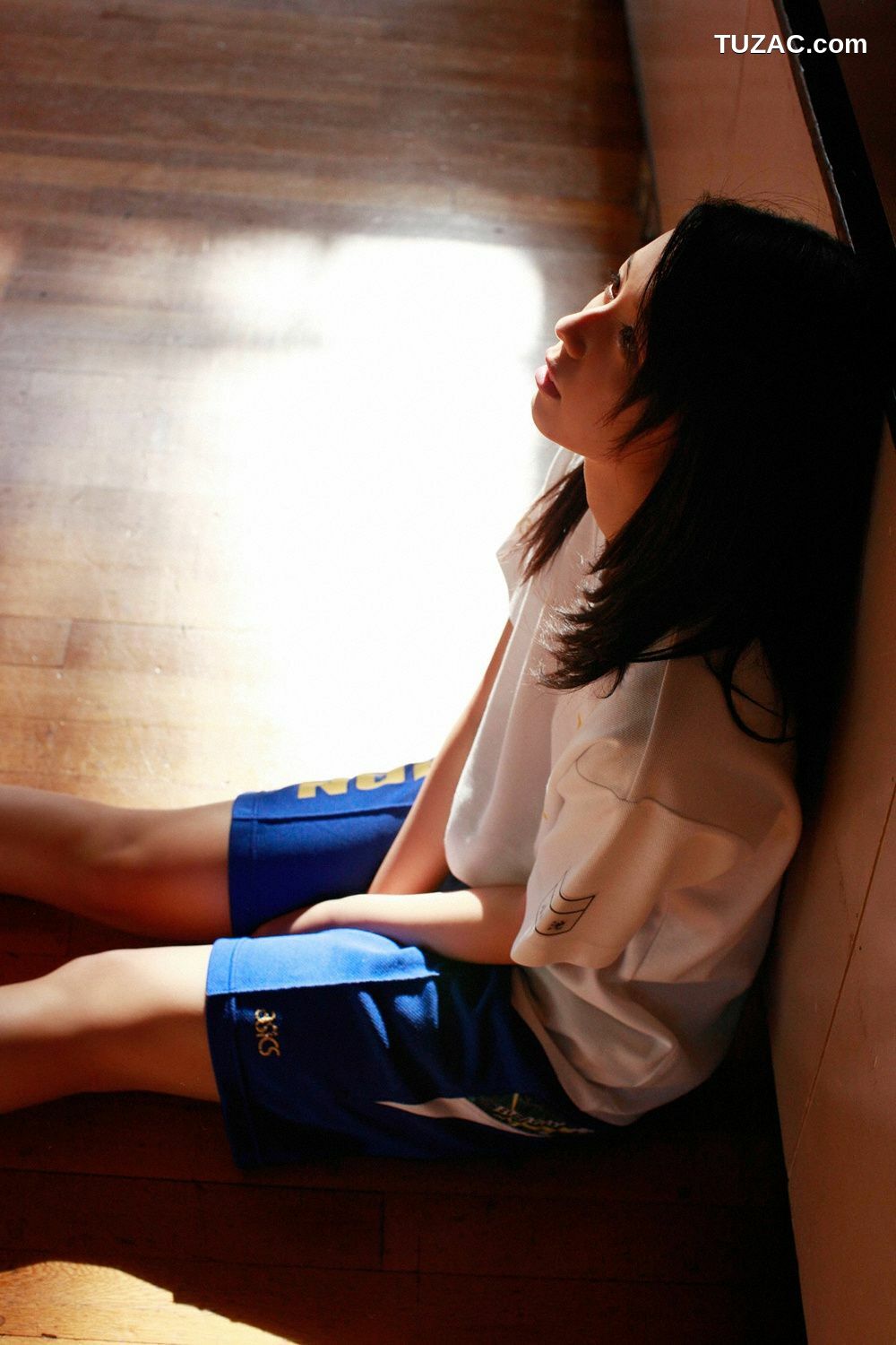 YS Web_小池里奈《卒業～お藏だし秘藏カシト～》写真集 Vol.500[94P]