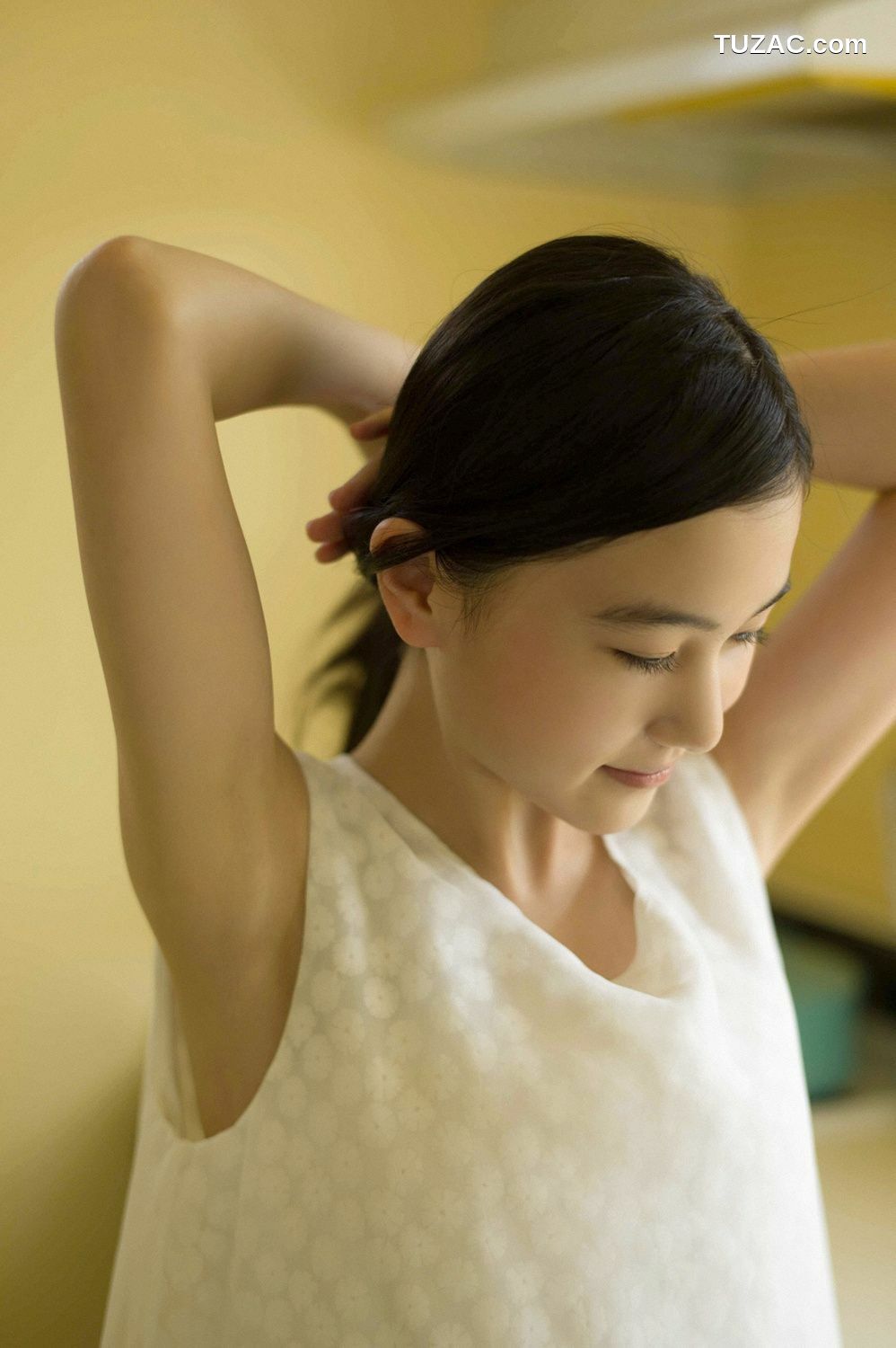 YS Web_山口まゆ/山口麻友《天使の繭》写真集 Vol.664[69P]