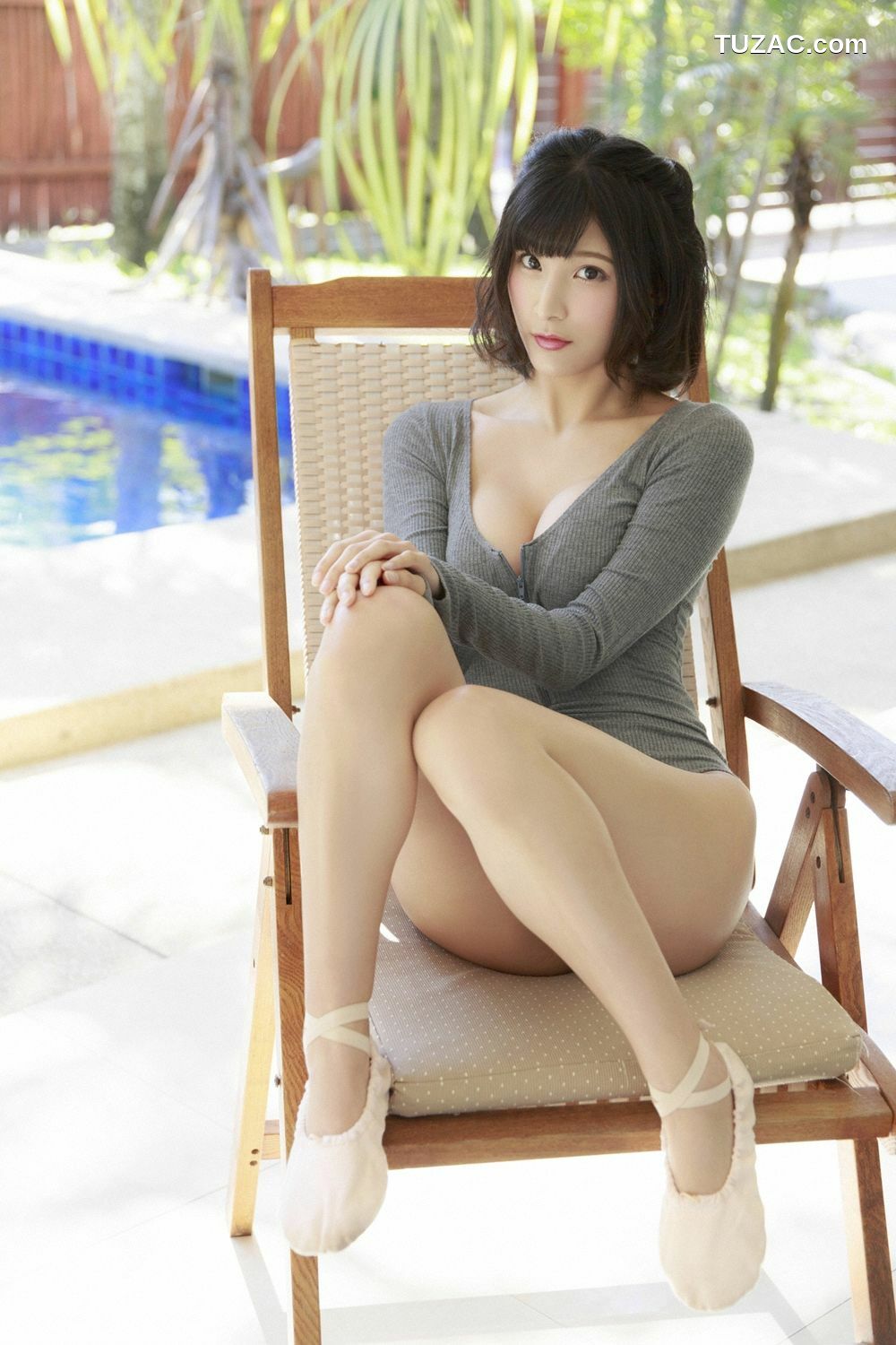 YS Web_彩川ひなの《考えるな！感じろ！》 Vol.802 写真集[100P]