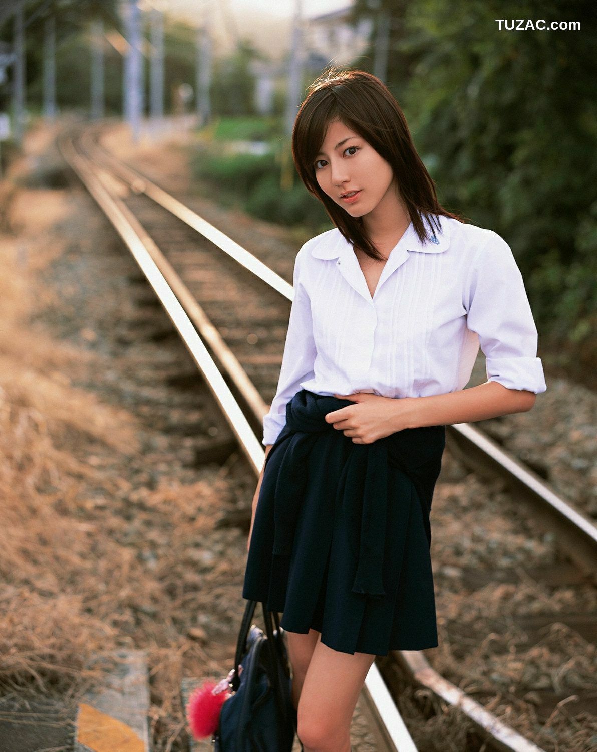 YS Web_杉本有美《ふたりで步いた道》写真集 Vol.209[74P]