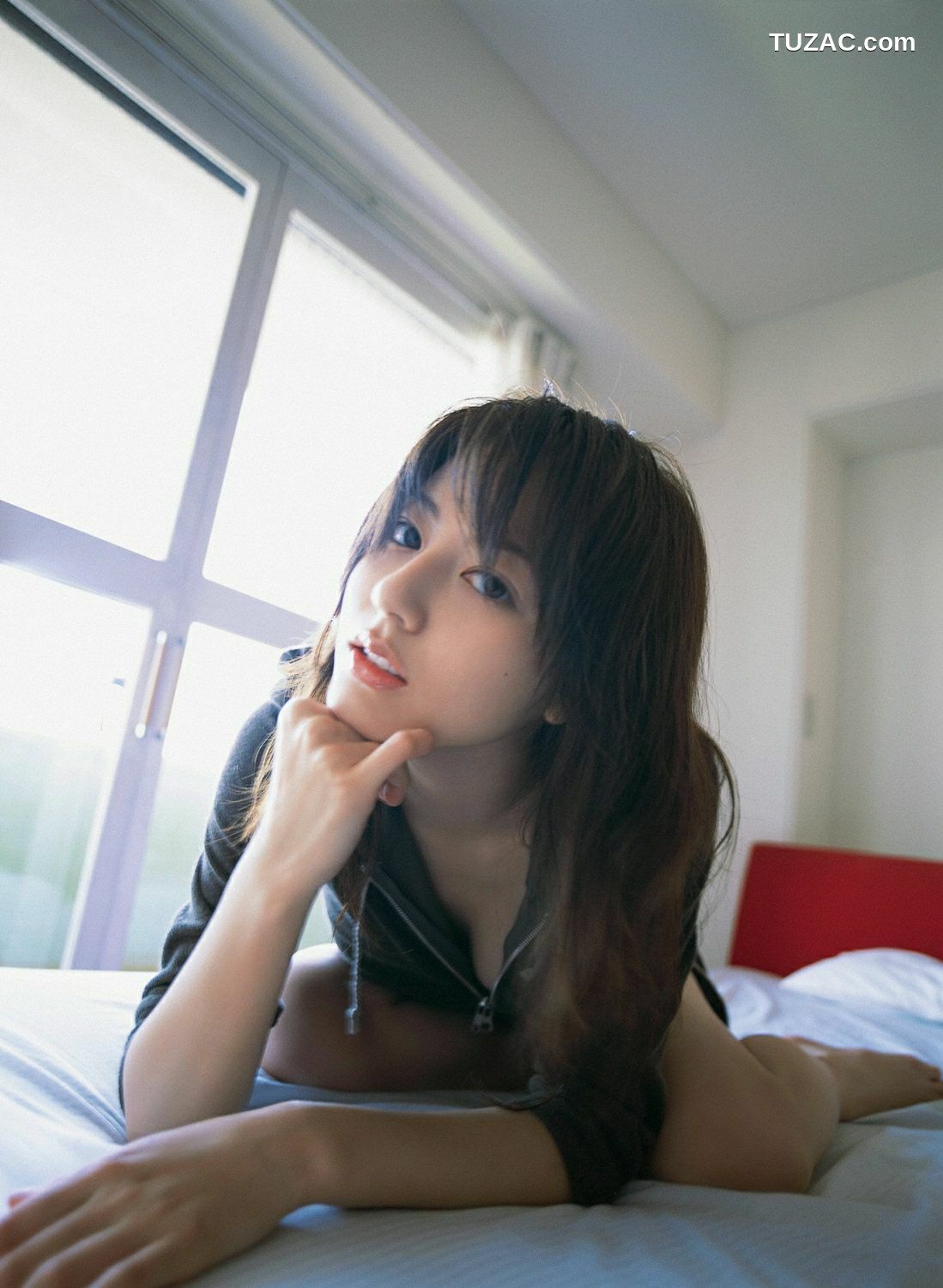 YS Web_杉本有美《压倒的美少女》写真集 Vol.218[106P]