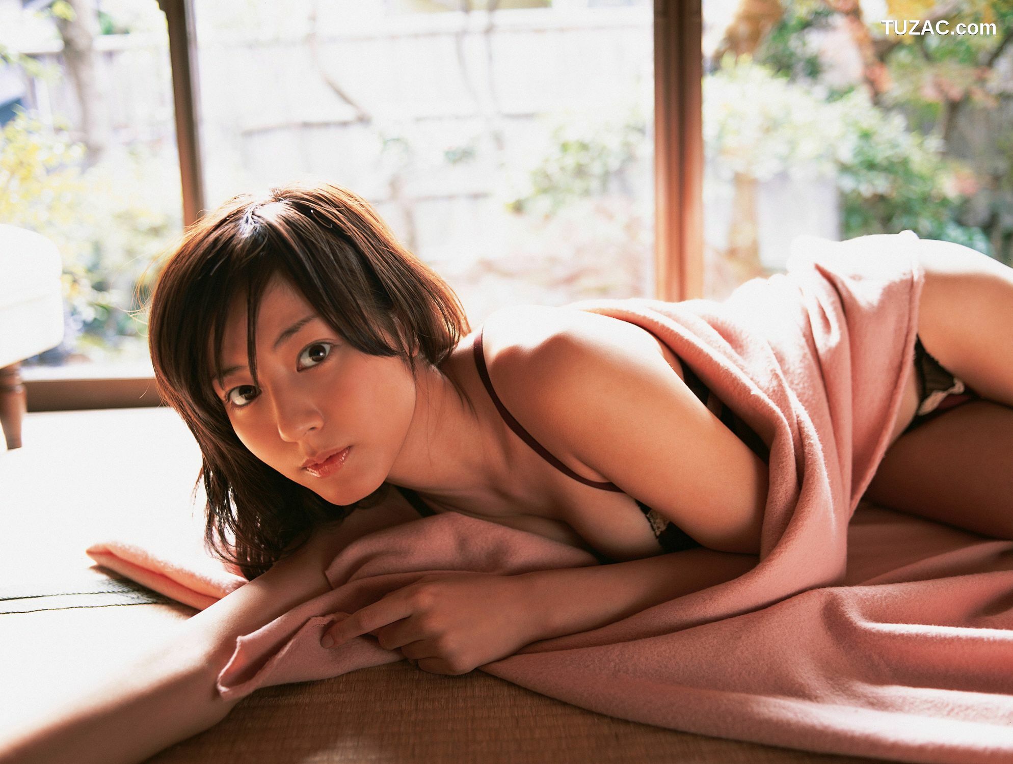 YS Web_杉本有美《超本格派美少女降临!!》写真集 Vol.196[82P]