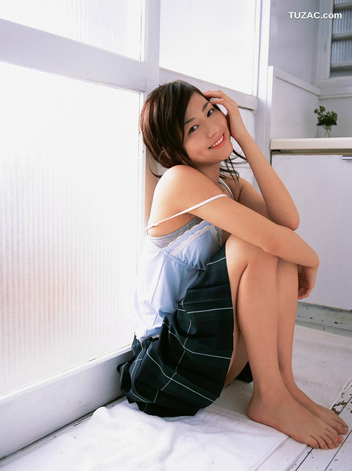 YS Web_杉本有美《超本格派美少女降临!!》写真集 Vol.196[82P]