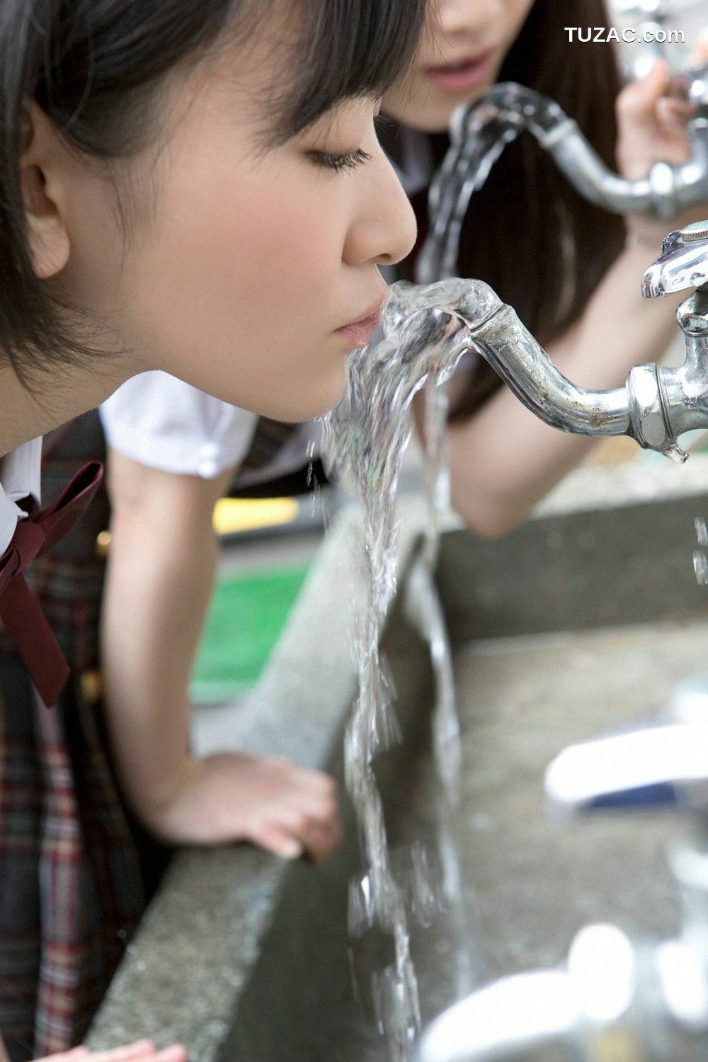 YS Web_松井玲奈/生驹里奈《ふたり》写真集 Vol.609[33P]