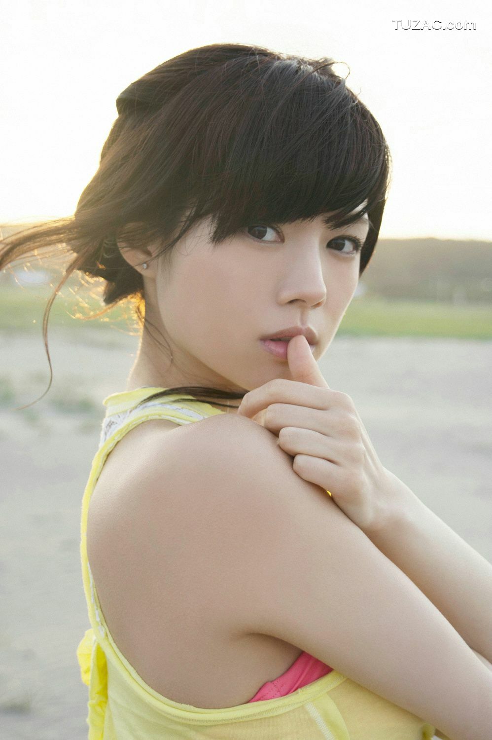 YS Web_松川佑依子《可愛すぎるOL》写真集 Vol.646[100P]
