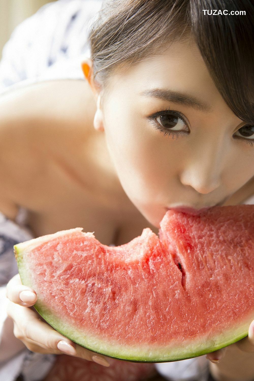 YS Web_森咲智美 「ハイスペックSEXY美女としっぽり温泉旅」 Vol.821 写真集[100P]