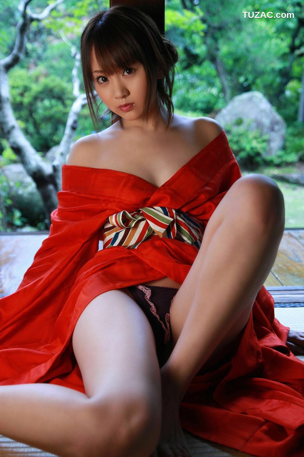 YS Web_浜田翔子《禁断の柔肌》写真集 Vol.328[107P]