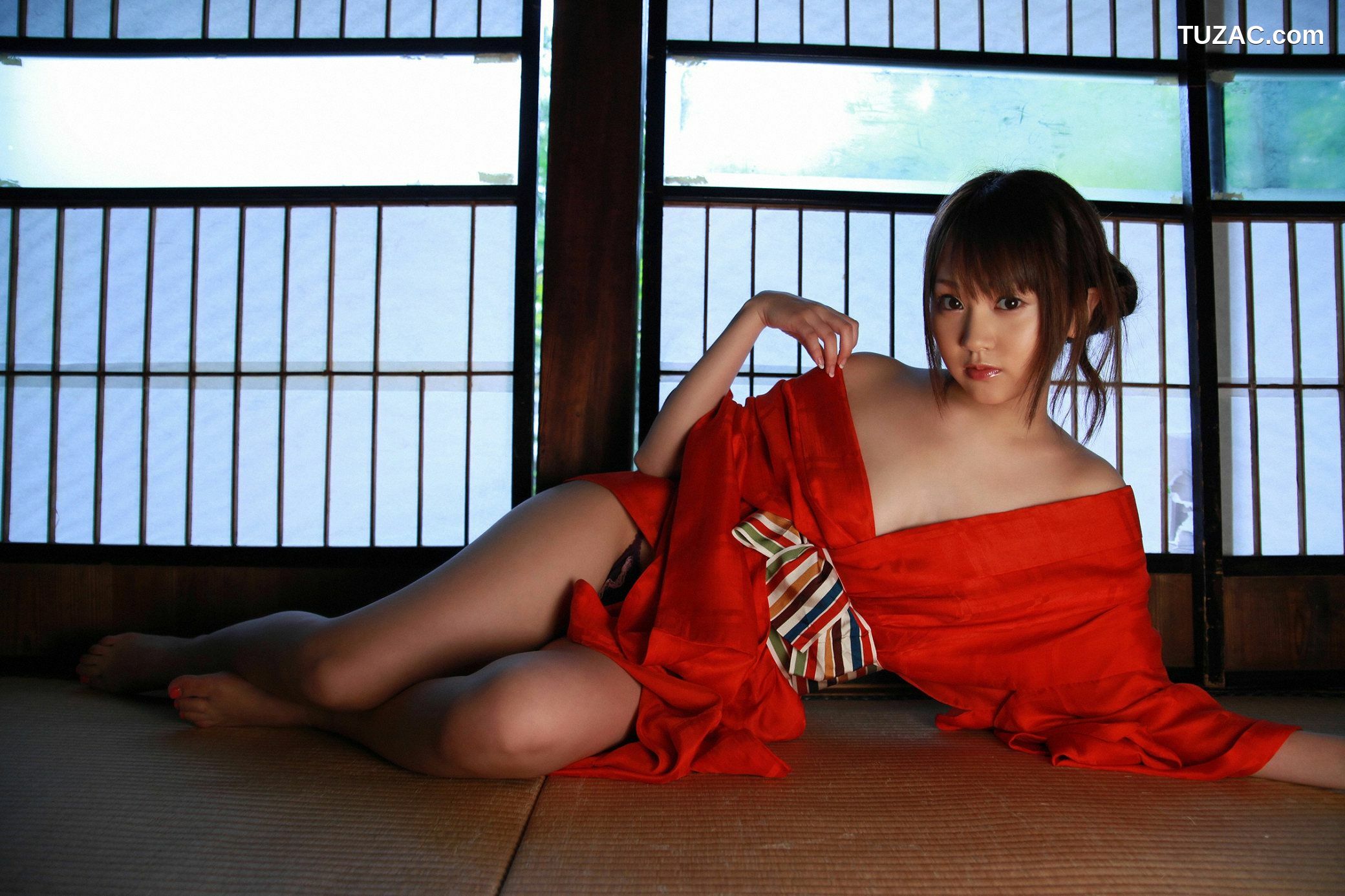 YS Web_浜田翔子《禁断の柔肌》写真集 Vol.328[107P]