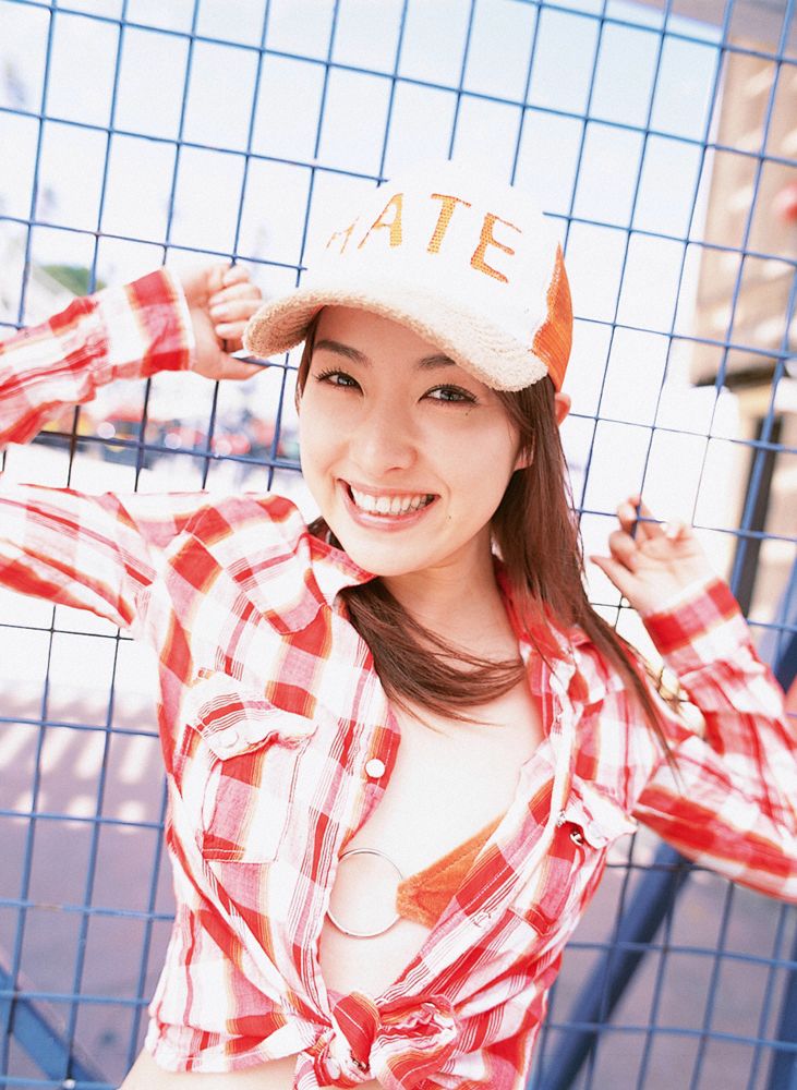 YS Web_瀬戸早妃《Tough &amp;amp; Peace &amp;amp; Beautiful》写真集 Vol.123[73P]