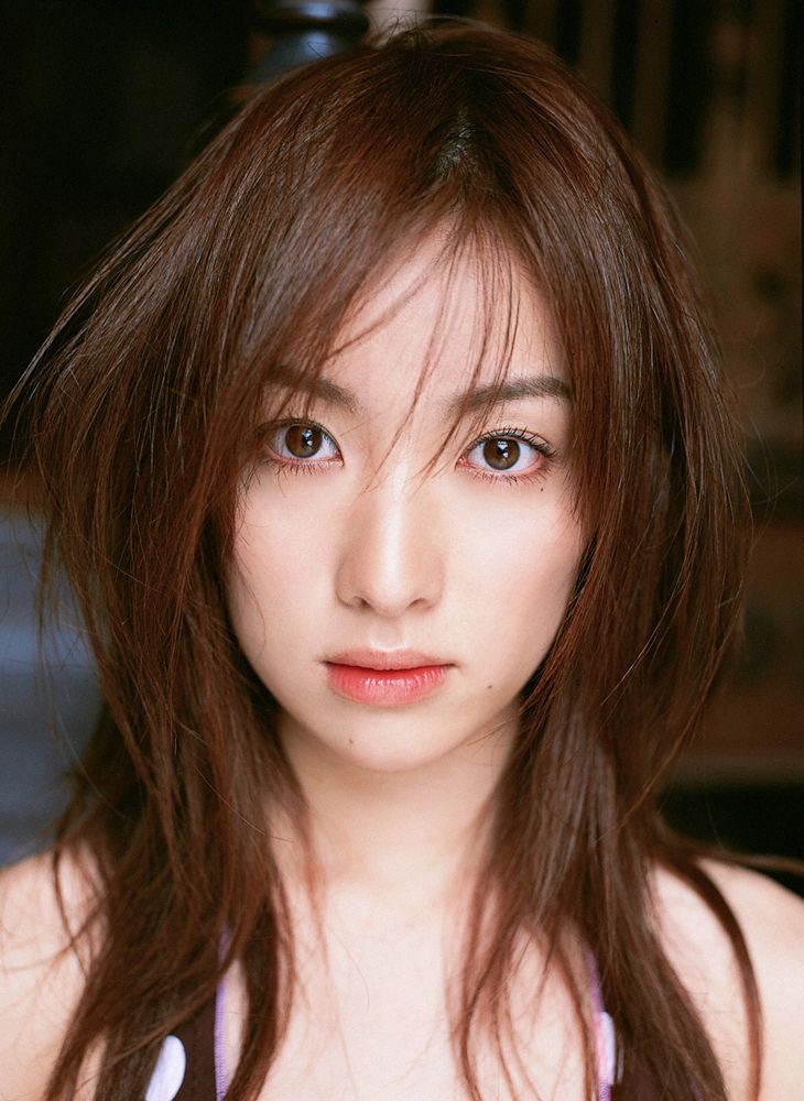 YS Web_瀬戸早妃《Tough &amp;amp; Peace &amp;amp; Beautiful》写真集 Vol.123[73P]