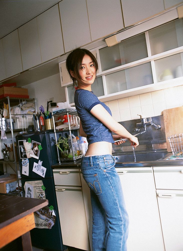 YS Web_瀬戸早妃《お部屋で密着!! お风吕で》写真集 Vol.148[42P]