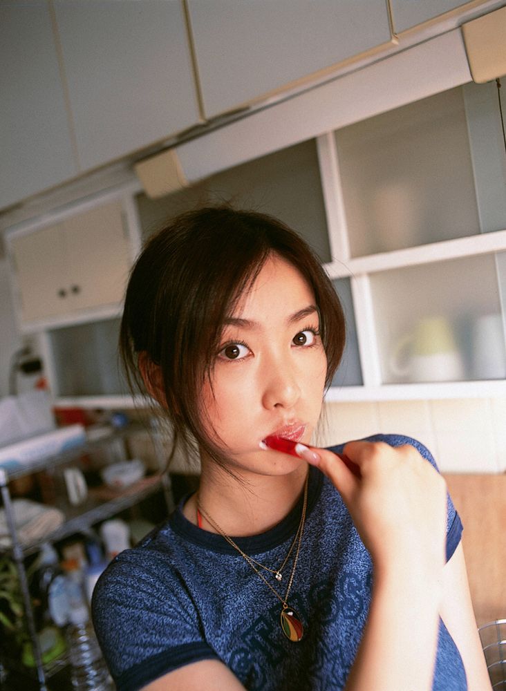 YS Web_瀬戸早妃《お部屋で密着!! お风吕で》写真集 Vol.148[42P]