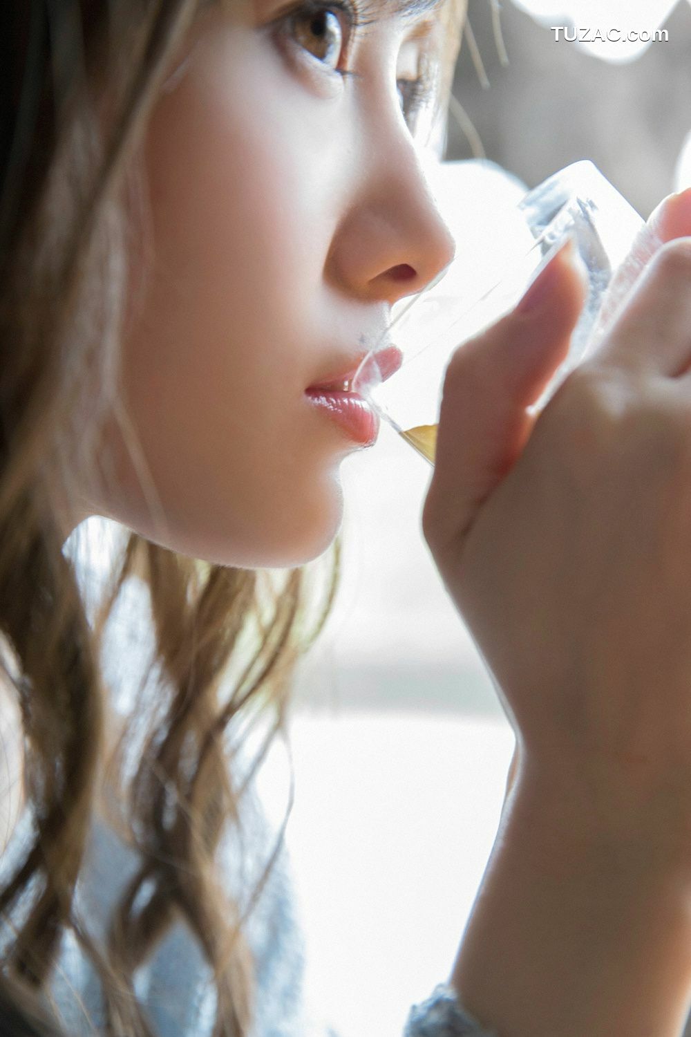 YS Web_白石麻衣《エース登板!!!!!!》写真集 Vol.670[28P]