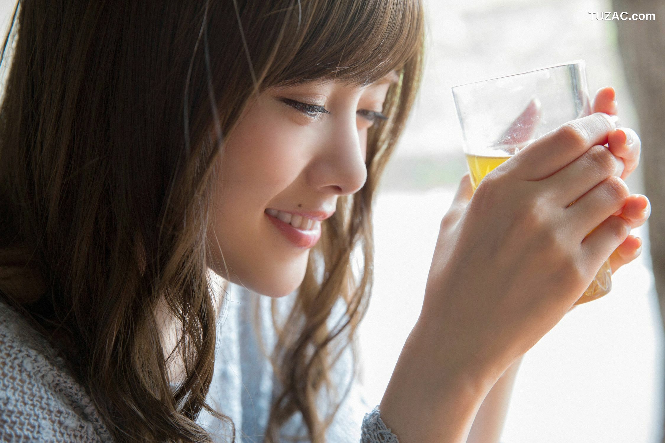 YS Web_白石麻衣《エース登板!!!!!!》写真集 Vol.670[28P]