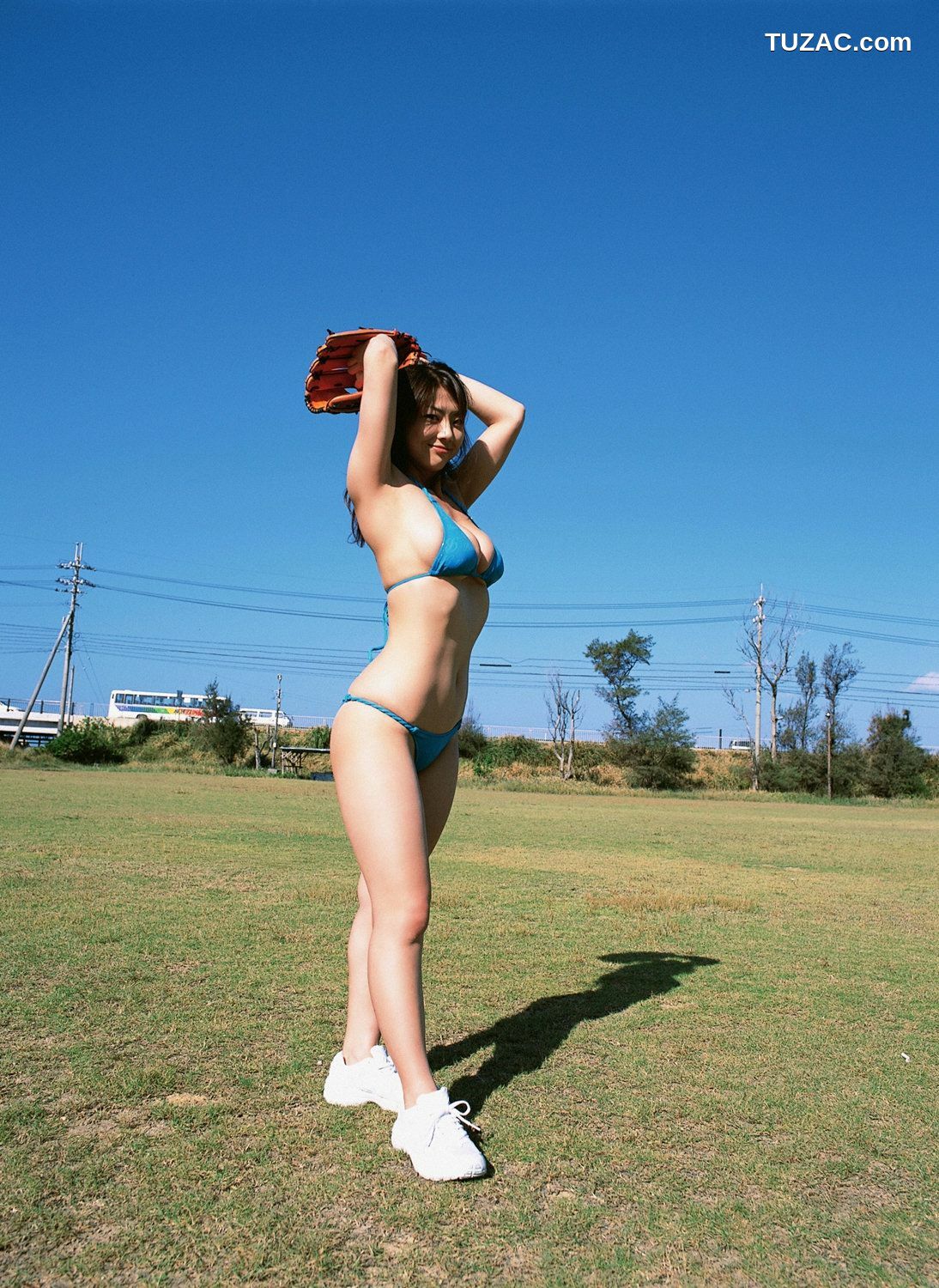 YS Web_相澤仁美《男子のハートに全力投&amp;quot;乳&amp;quot;》写真集 Vol.204[79P]