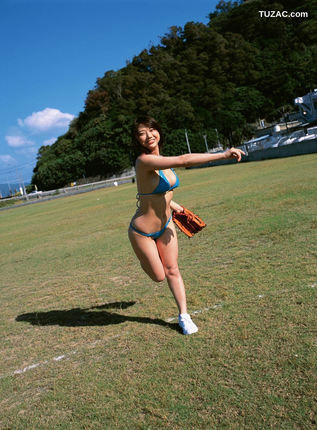YS Web_相澤仁美《男子のハートに全力投&amp;quot;乳&amp;quot;》写真集 Vol.204[79P]