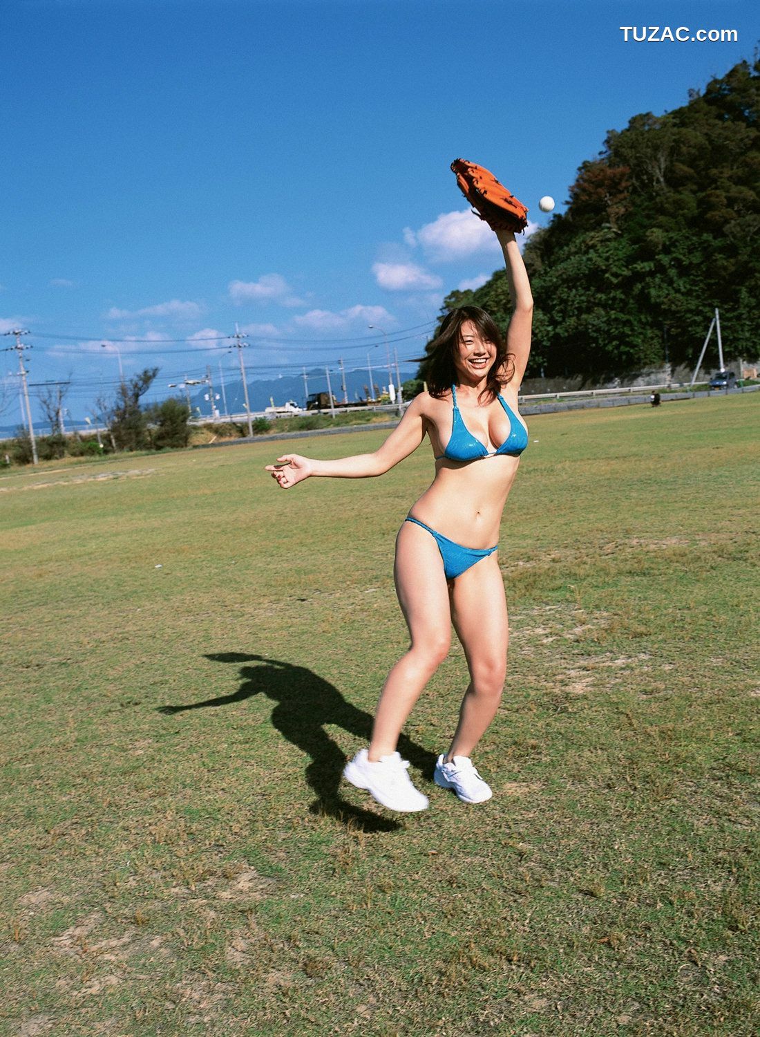 YS Web_相澤仁美《男子のハートに全力投&amp;quot;乳&amp;quot;》写真集 Vol.204[79P]