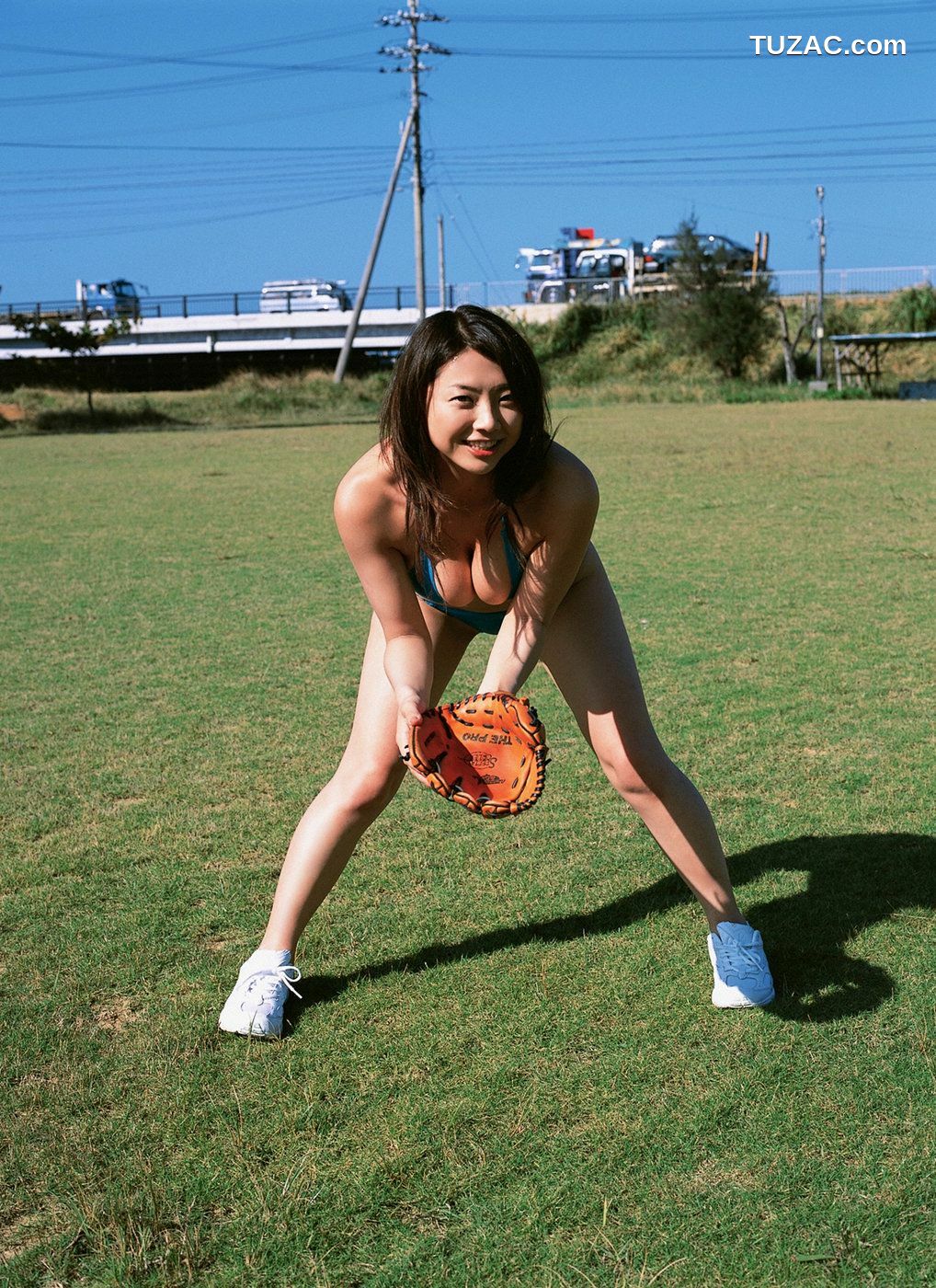 YS Web_相澤仁美《男子のハートに全力投&amp;quot;乳&amp;quot;》写真集 Vol.204[79P]
