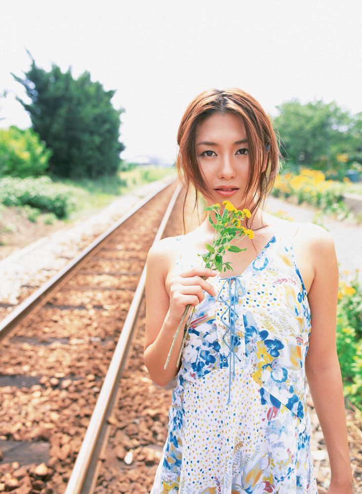 YS Web_矢吹春奈《桟桥で待ち合わせ》写真集 Vol.150[72P]