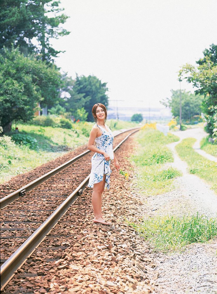 YS Web_矢吹春奈《桟桥で待ち合わせ》写真集 Vol.150[72P]