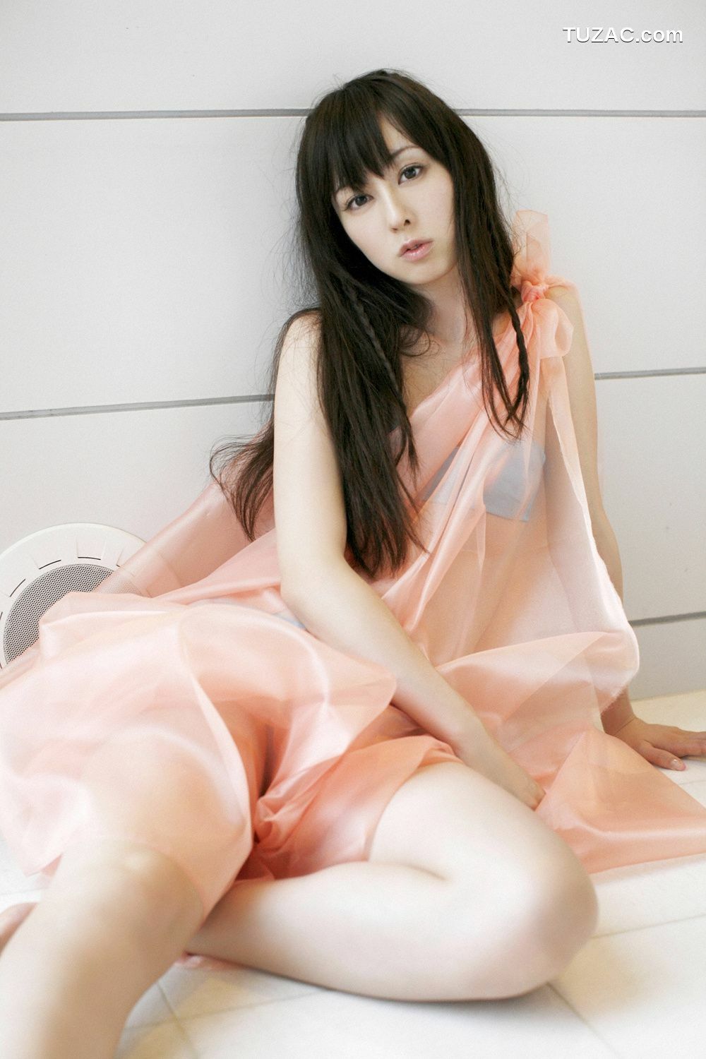 YS Web_秋山莉奈《ヒップチャートNO.1》写真集 Vol.345[92P]