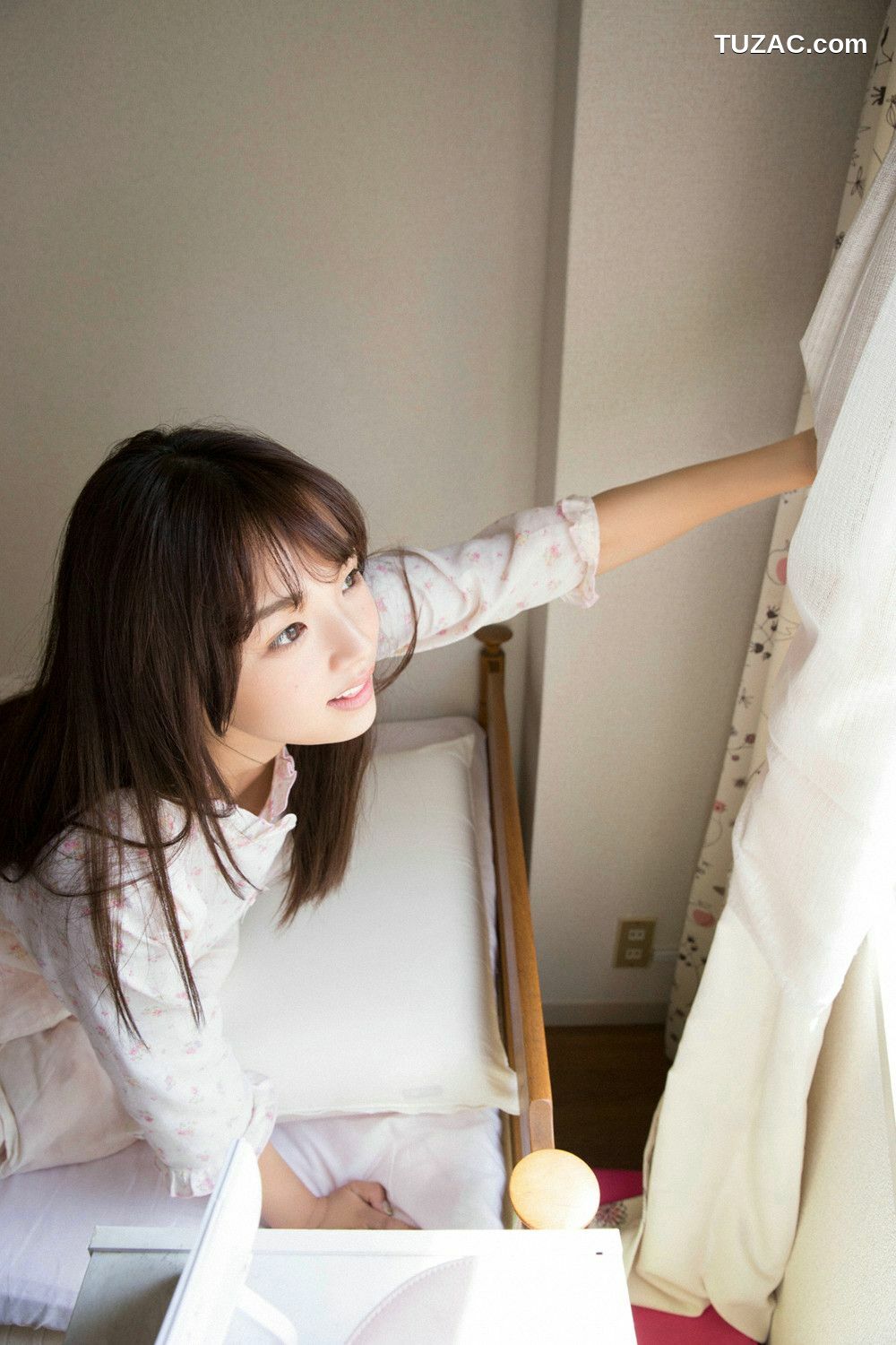 YS Web_篠崎愛《In The Room》写真集 Vol.629[102P]