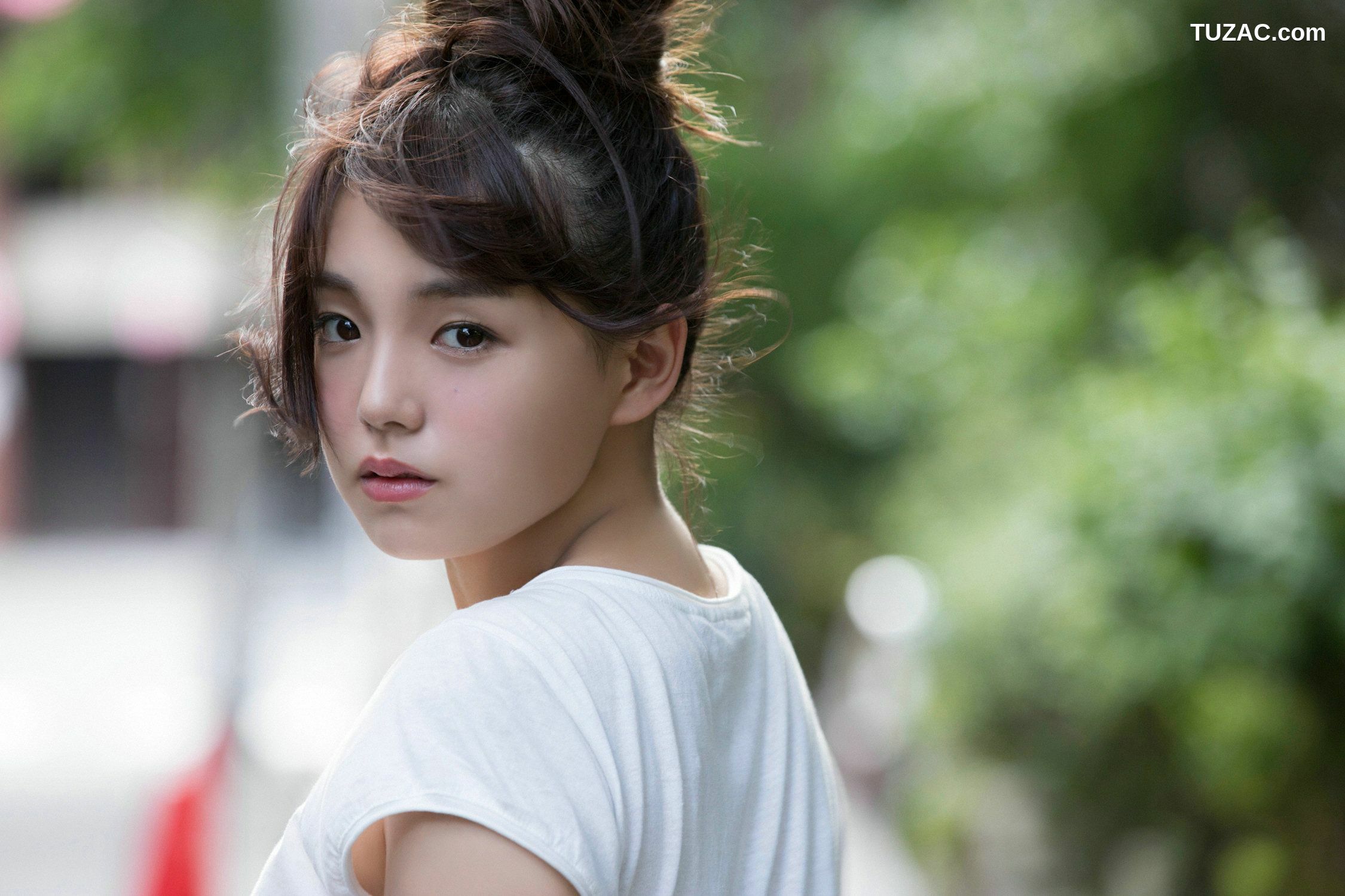 YS Web_篠崎愛《In The Room》写真集 Vol.629[102P]