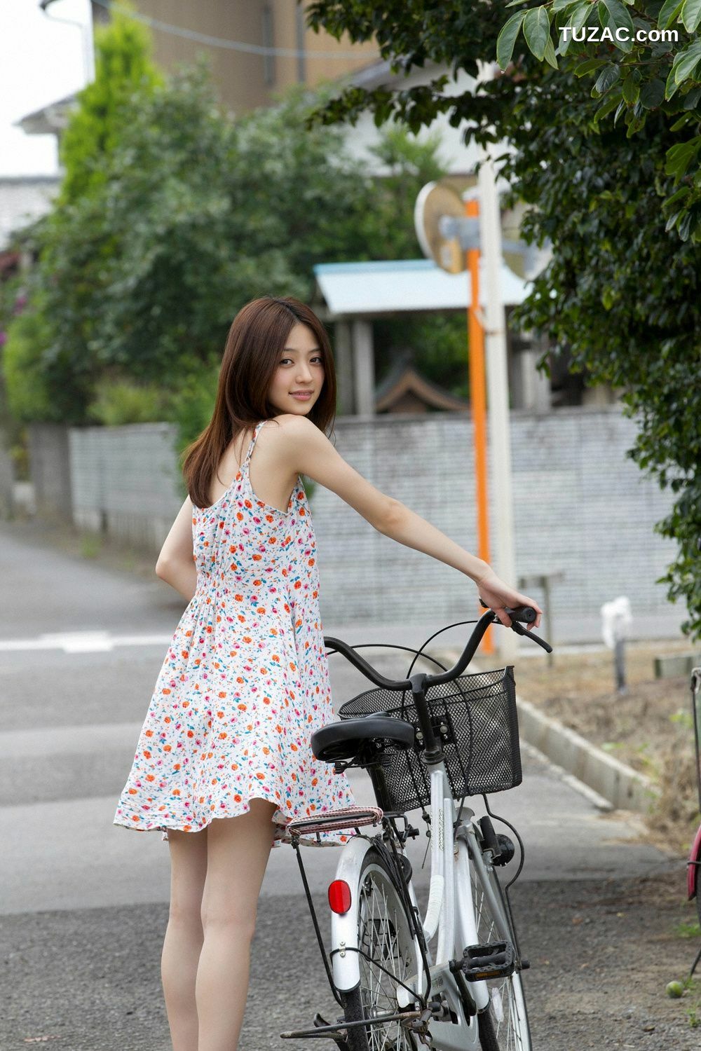 YS Web_逢沢りな/逢泽莉娜《好きにならずにいられないっ!》写真集 Vol.497[97P]