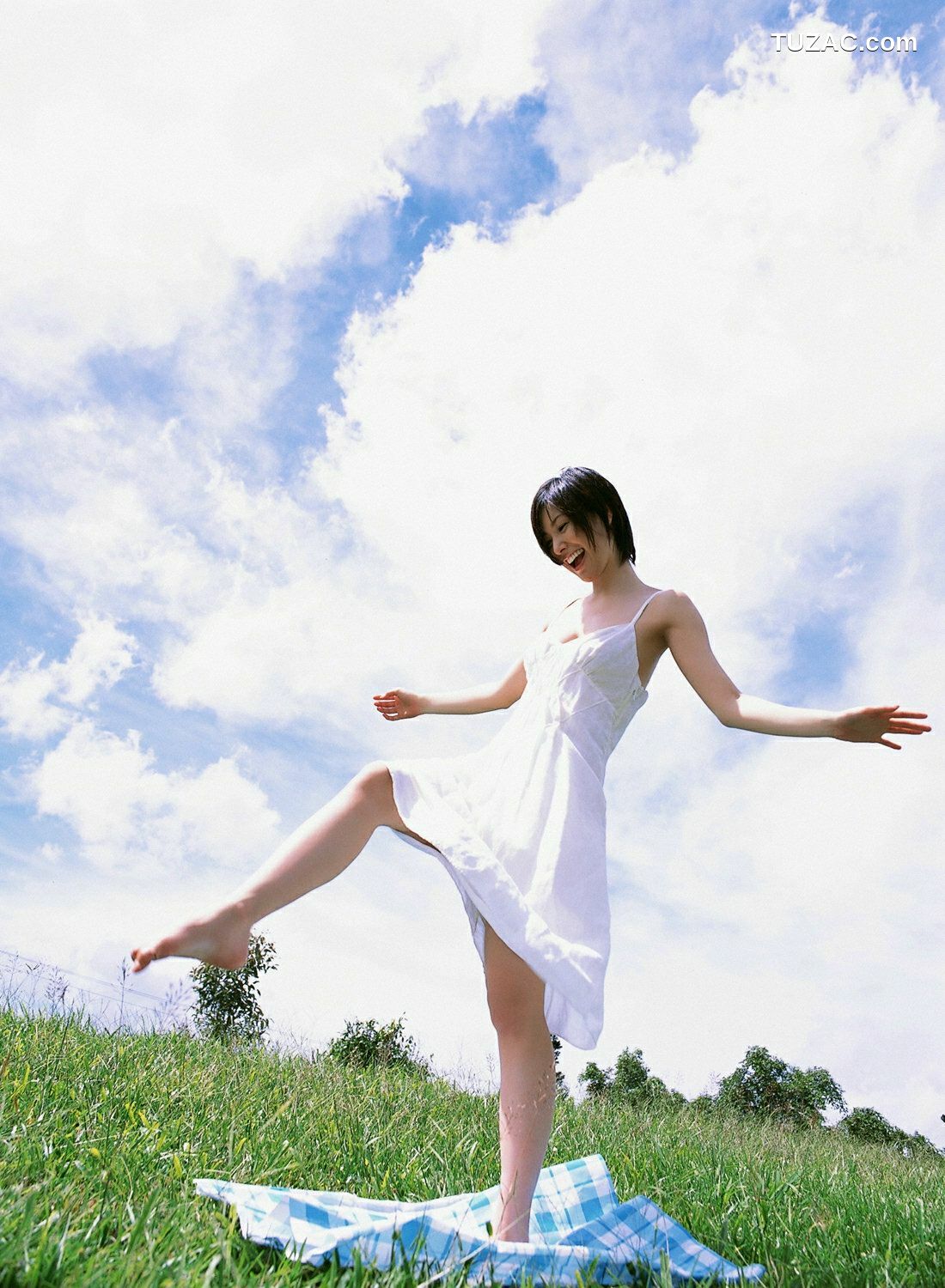 YS Web_長澤奈央《夜明け前》写真集 Vol.268[72P]