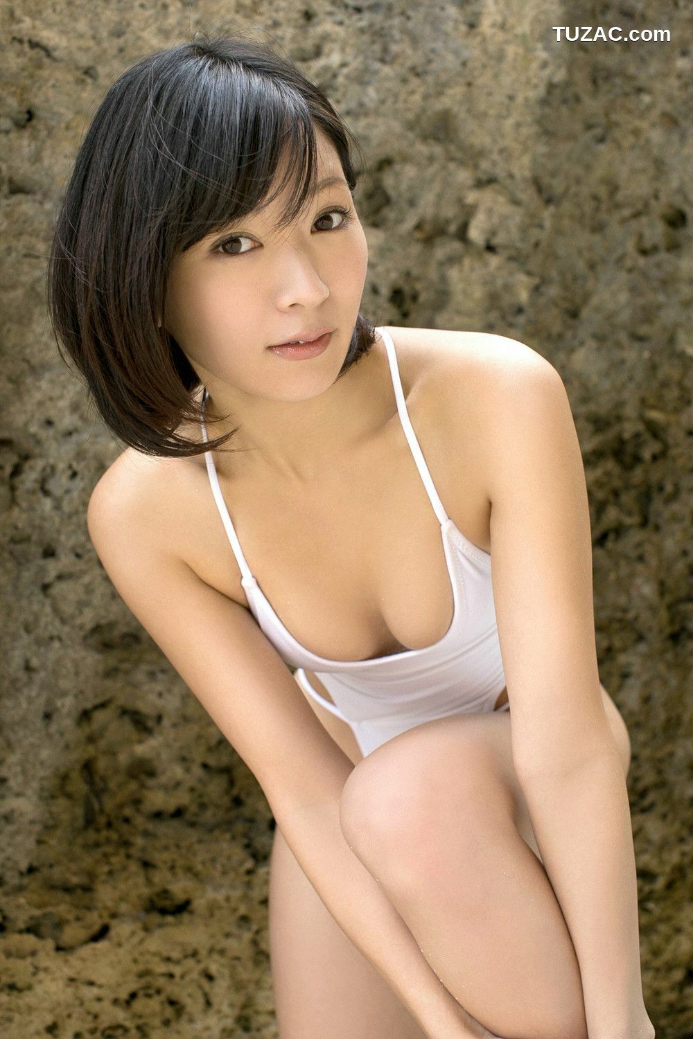 YS Web_階戸瑠李《キュートなヒップにドッキン!》写真集 Vol.603[100P]