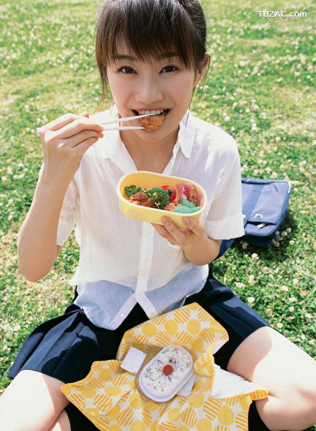 YS Web_高部あい/高部爱《ハンカチ世代のエース美少女!》写真集 Vol.212[51P]