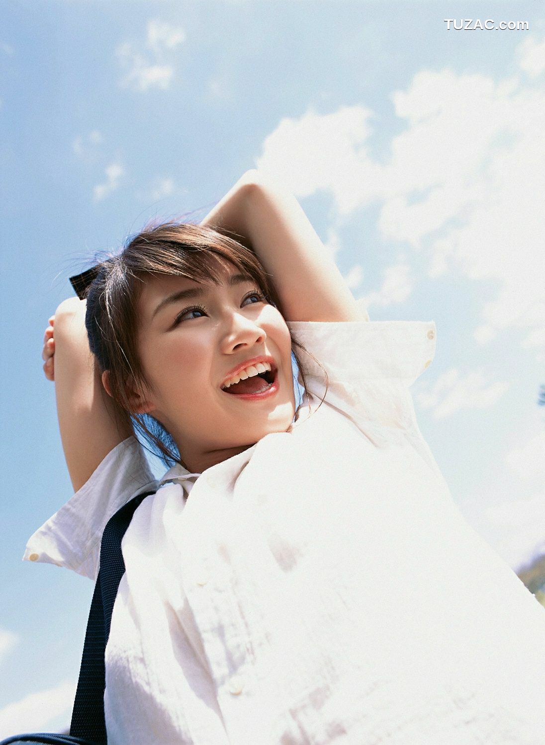 YS Web_高部あい/高部爱《ハンカチ世代のエース美少女!》写真集 Vol.212[51P]
