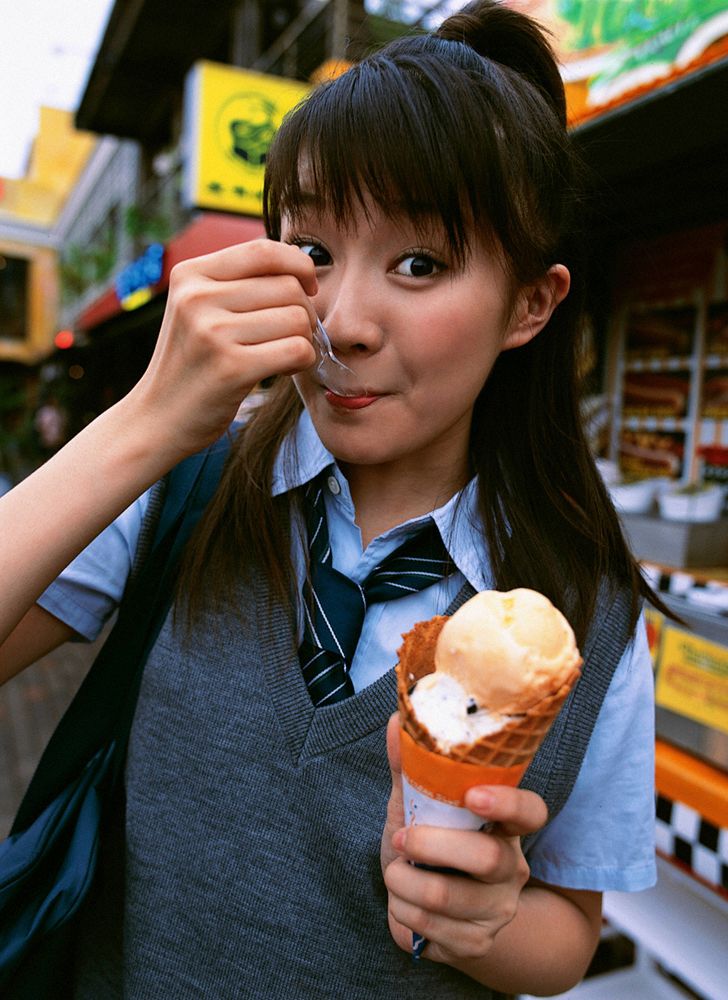 YS Web_高部あい《もぎたて女子高生アイドル》写真集 Vol.182[51P]